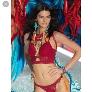 VIctoria’s Secret Dark Red Bra (32D)